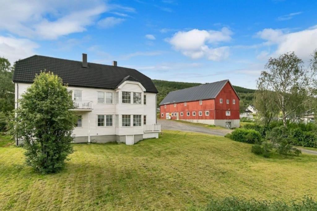 Privat Pa Gard Med Badstue Og Nordlys Apartment